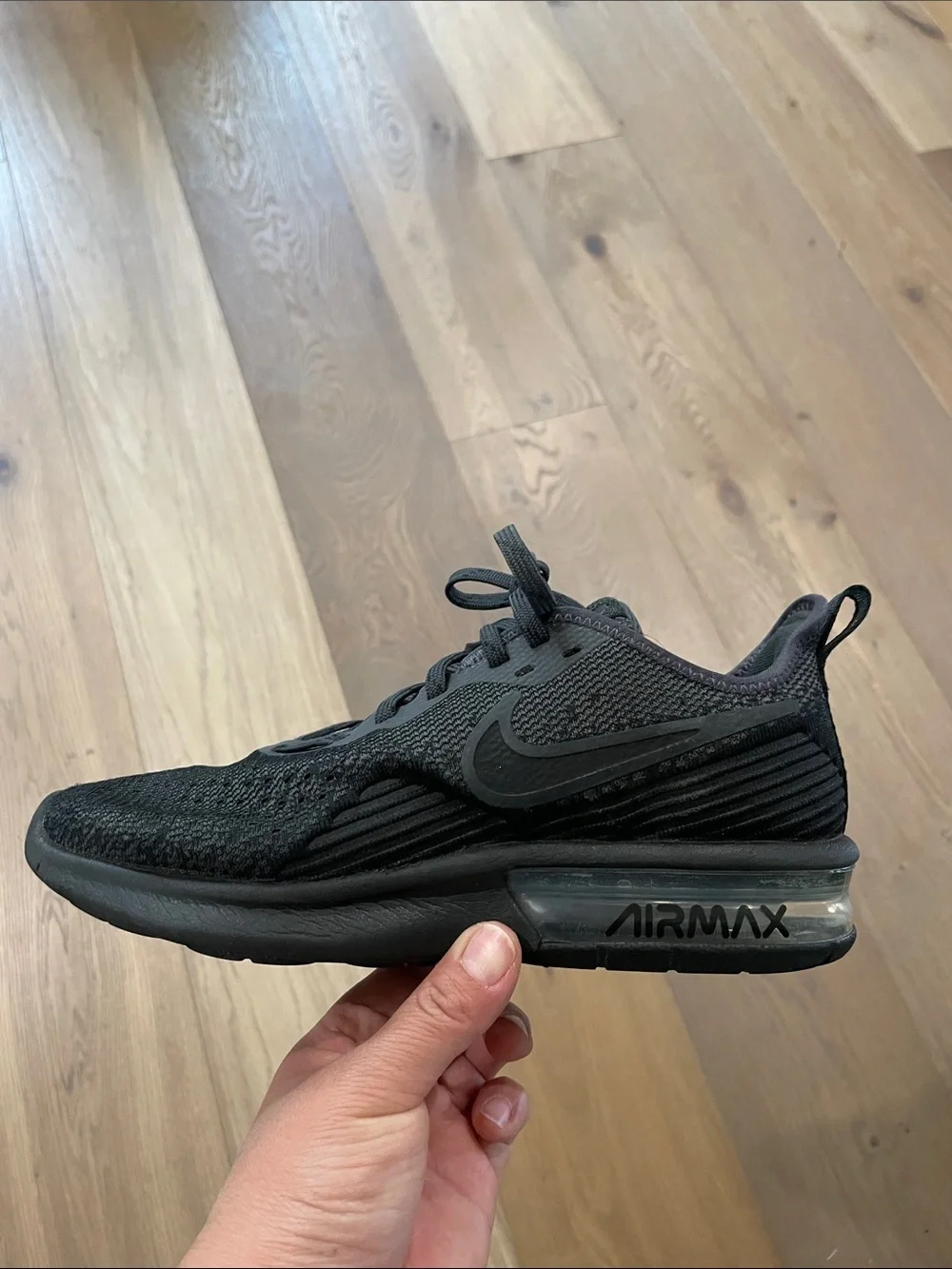 Nike Air Max Sequent 4 Anthracite Women’s Size 7.5